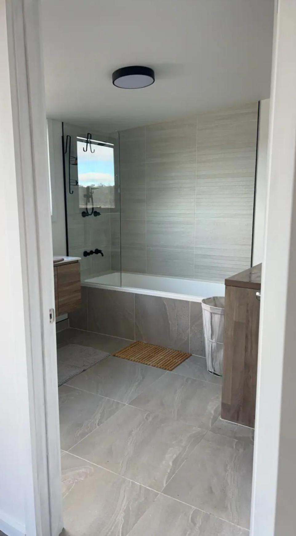 Great Lakes Wilderness Three Bedroom Home Miena ภายนอก รูปภาพ
