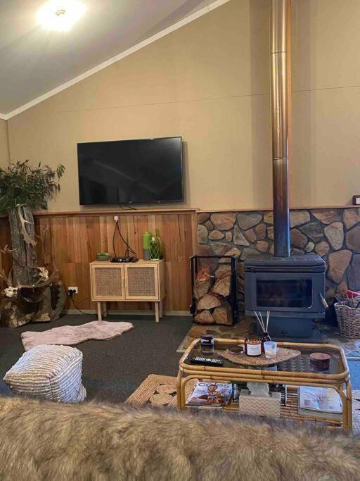Great Lakes Wilderness Three Bedroom Home Miena ภายนอก รูปภาพ